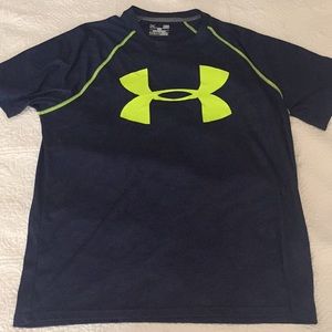 Men’s Large Under Armour TShirt